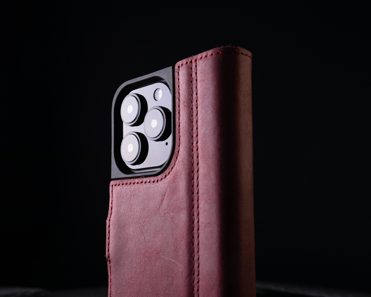 Apple Iphone 16 Pro Vintage Leather Wallet - Snakehive UK