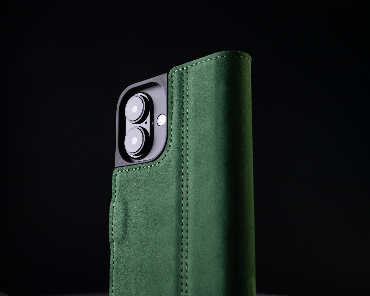 Apple Iphone 16 Plus Vintage Leather Wallet - Snakehive UK