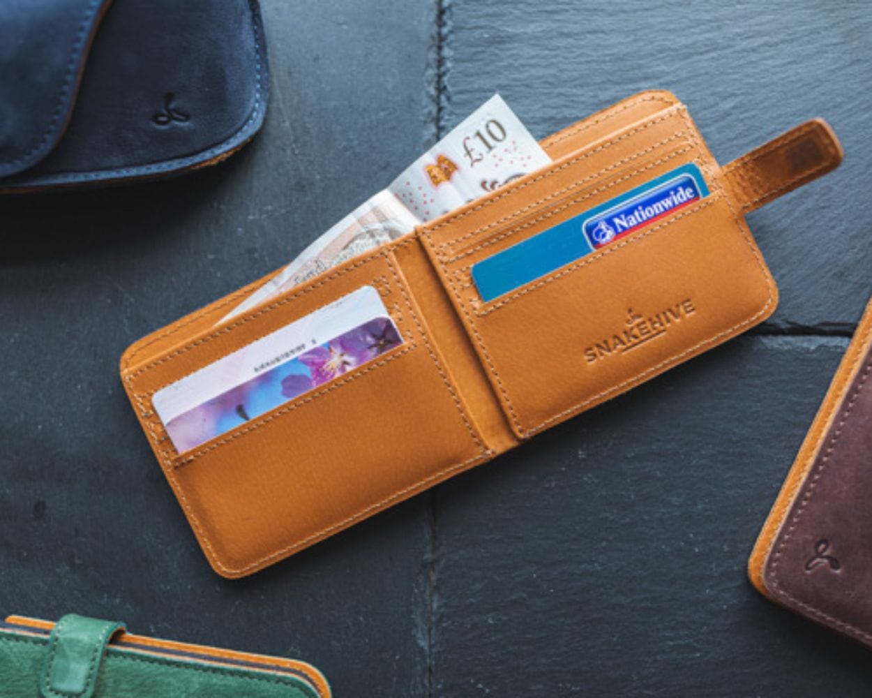 Vintage Leather Money Wallet With Clasp - Snakehive UK