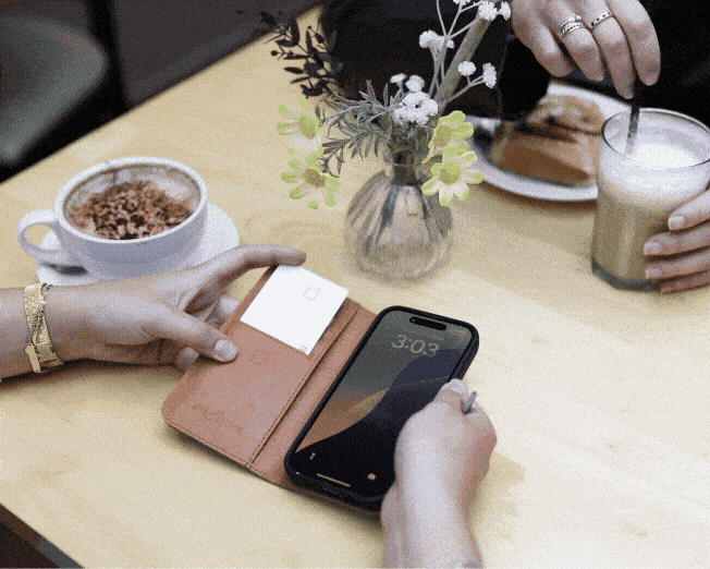 Apple iPhone 16 Pro Max - Vintage Leather Wallet Phone Case