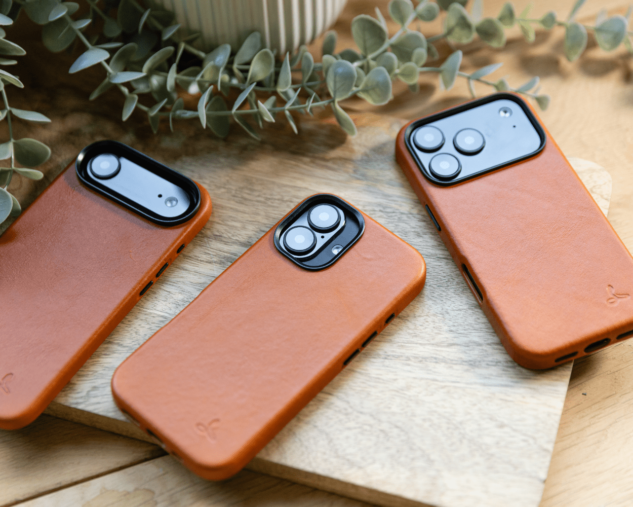 Apple iPhone 17 Pro Max  - Metro Slim Leather Phone Case