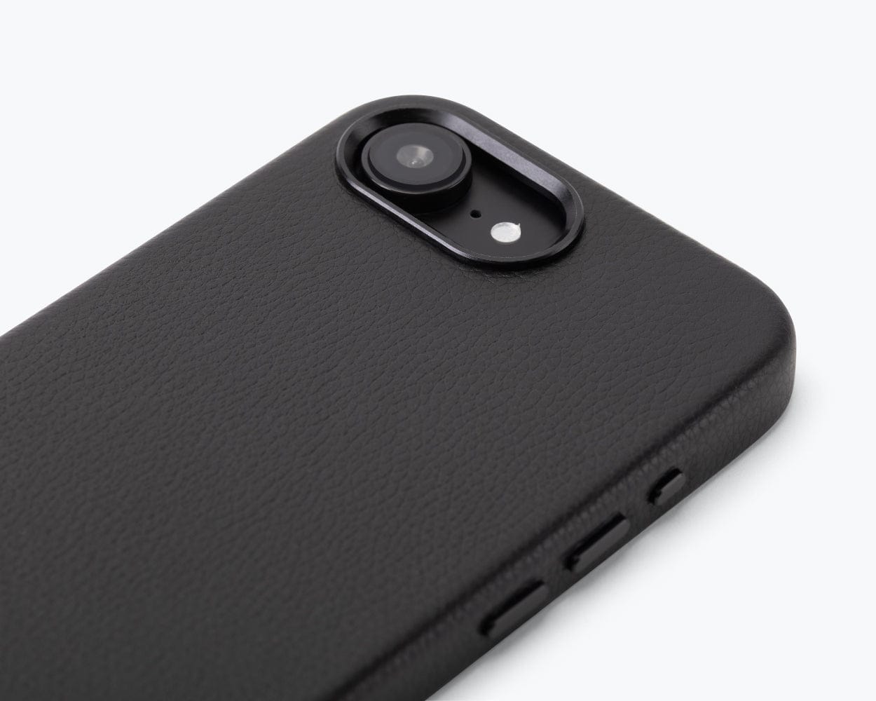 Apple iPhone 16e - Metro Slim Leather Phone Case