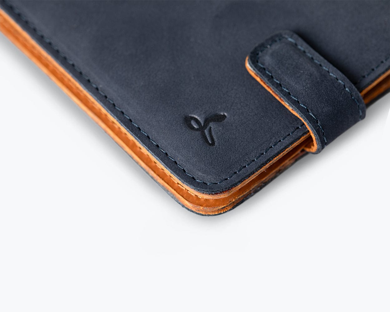 Vintage Leather Money Wallet With Clasp - Snakehive UK