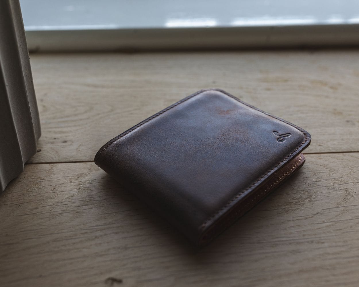Vintage Money Wallet Case - Snakehive UK